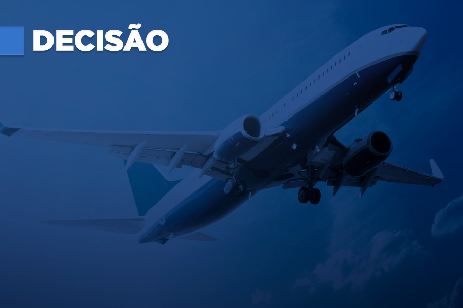 Voo cancelado e passageiro reacomodado em ônibus: Azul é condenada a indenizar